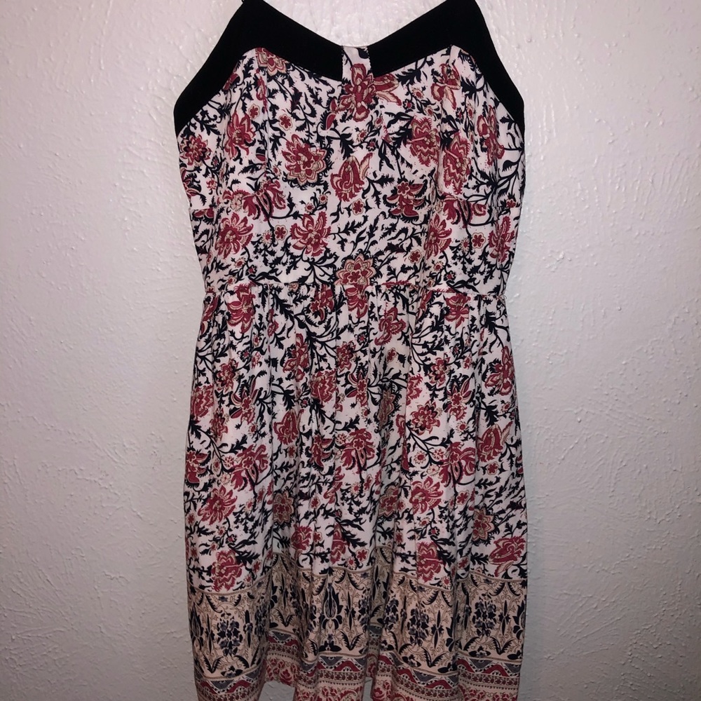 En Creme spaghetti strap dress!